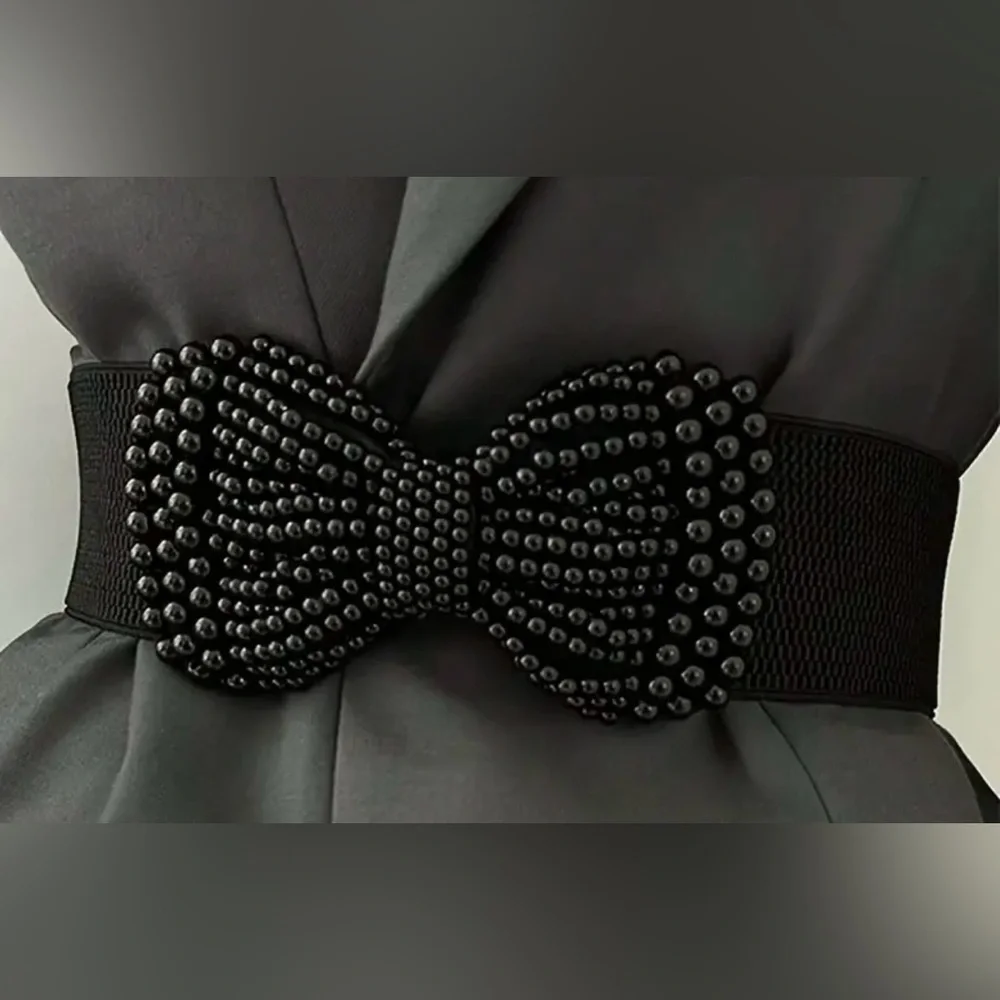 N/A black faux